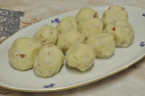 Krupico - bramborové knedlíky  – Střední Rakousko recept, zvládnete za 30 - 45 minut